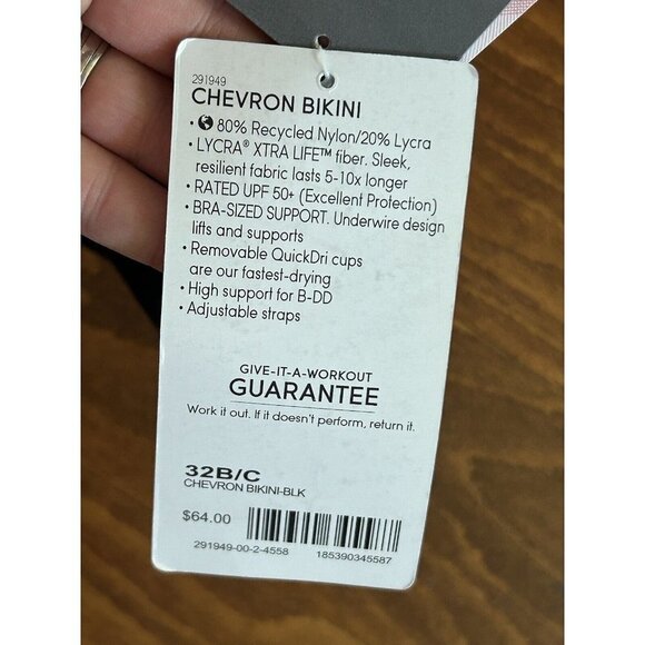 Athleta Womens NWT Bikini Top Black & White Chevon 32B/C Underwire Sporty Swim - Picture 3 of 7